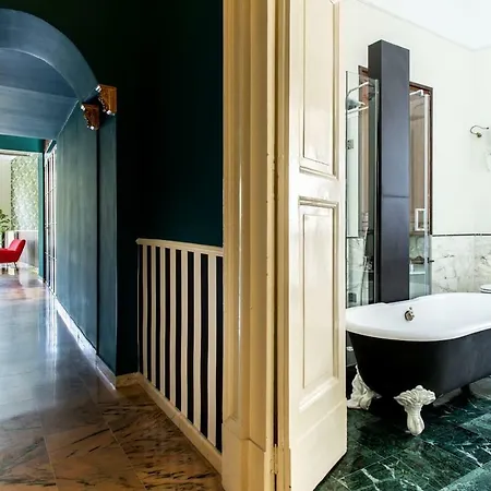 Avantgarden * Naples